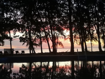 eco lanta hideaway beach resort