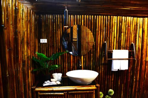eco lanta hideaway beach resort