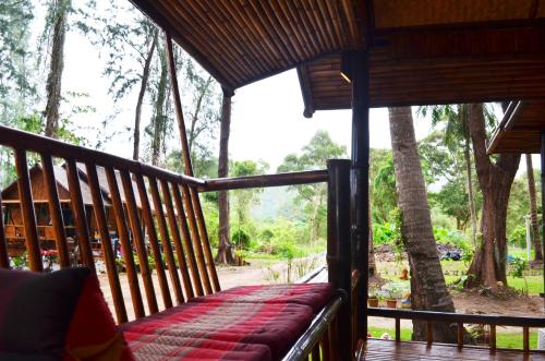 eco lanta hideaway beach resort
