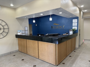 Baymont By Wyndham Lawrence,Topeka>>Lawrence,3 star