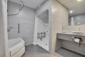 hotel le petit manoir du casino