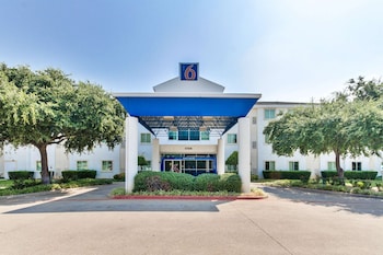 motel 6 lewisville tx dallas