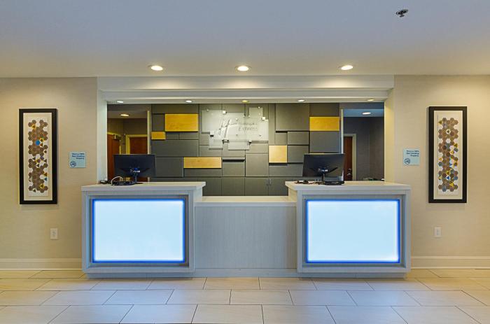 holiday inn express lexington by ihg