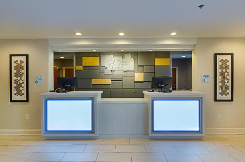 holiday inn express lexington by ihg