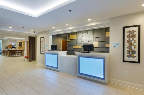 holiday inn express lexington by ihg