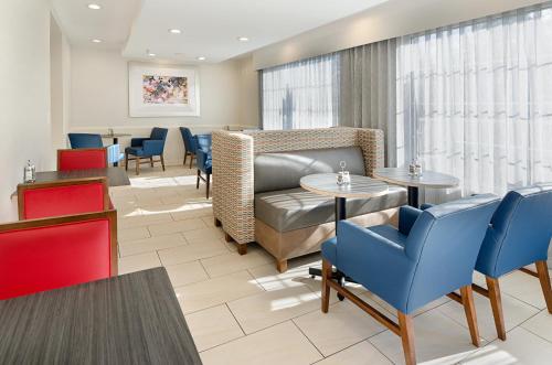 holiday inn express lexington by ihg