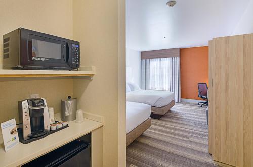 holiday inn express lexington by ihg