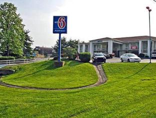 Motel 6 Lexington, Ky - East I-75,Near Hamburg Place,2 star