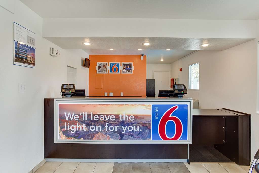 motel 6 albuquerque nm carlisle