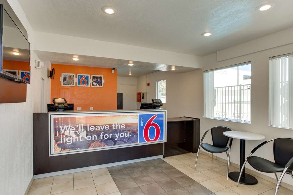 motel 6 albuquerque nm carlisle