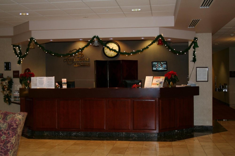 evergreen inn and suites