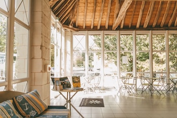 Appart Hotel La Roche Posay - Terres De France,Avenue Des Fontaines, 53,3 star