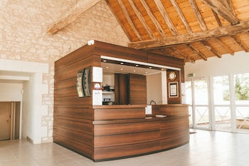 Appart Hotel La Roche Posay - Terres De France,Avenue Des Fontaines, 53,3 star