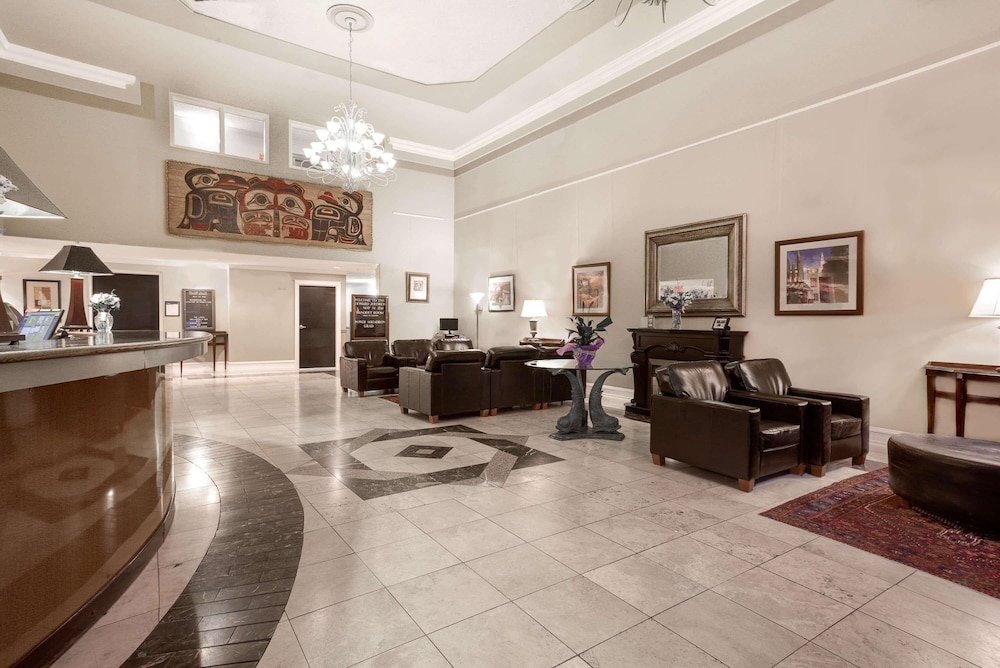 holiday inn victoria elk lake by ihg