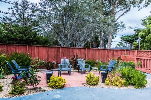 pelican inn monterey ca