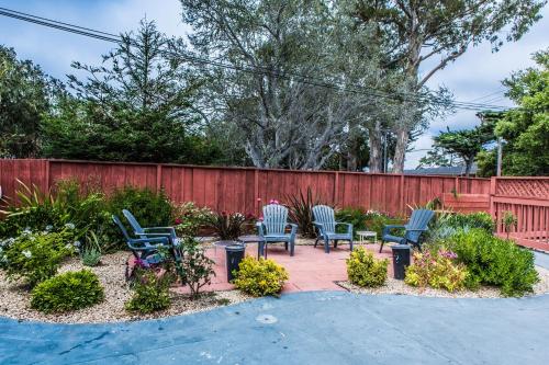 pelican inn monterey ca