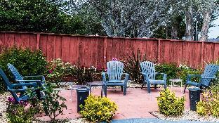 pelican inn monterey ca