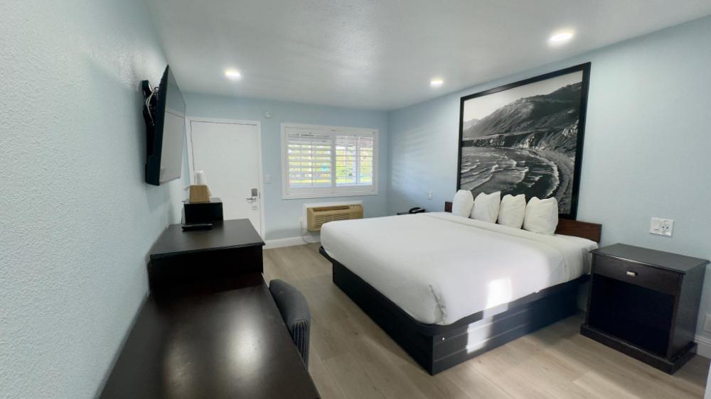 pelican inn monterey ca