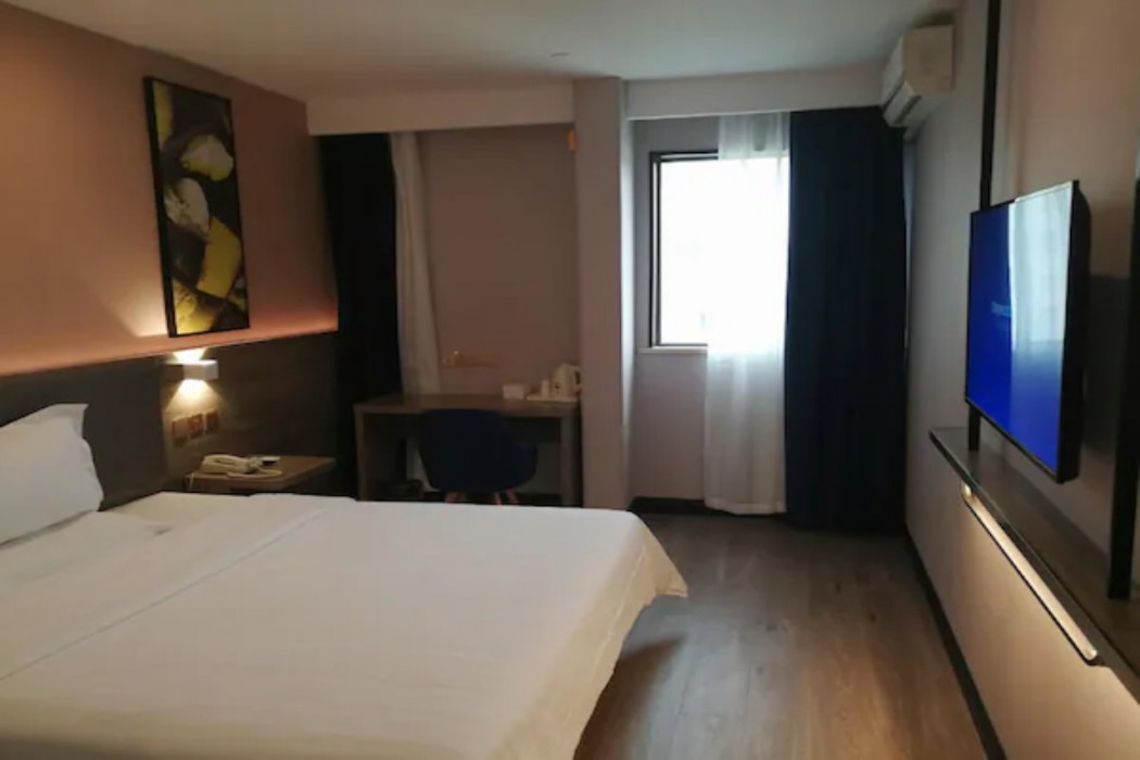 7 days inn shanghai south hongmei road branch