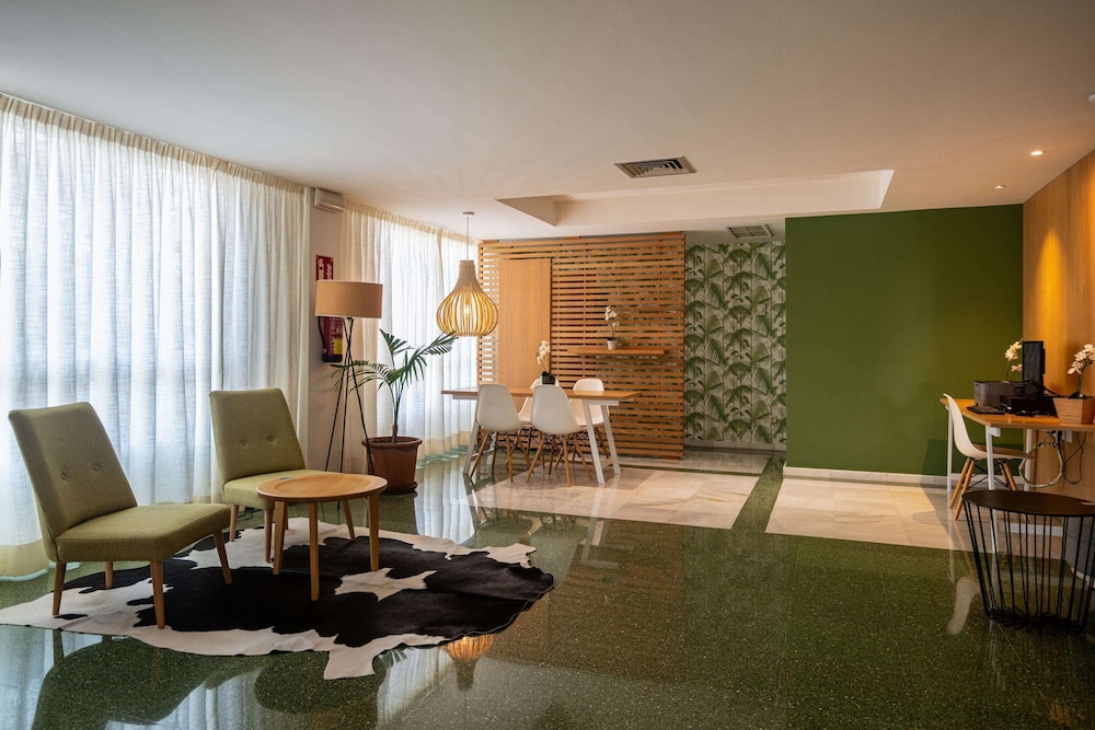 hotel thb niagara adults only