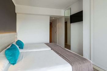 hotel thb niagara adults only