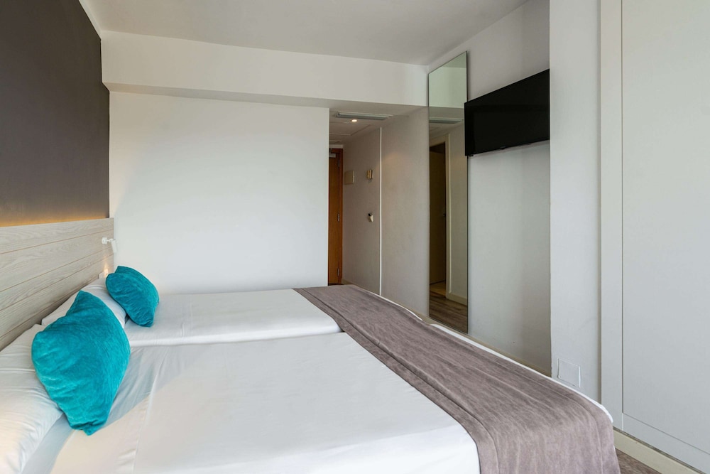 hotel thb niagara adults only