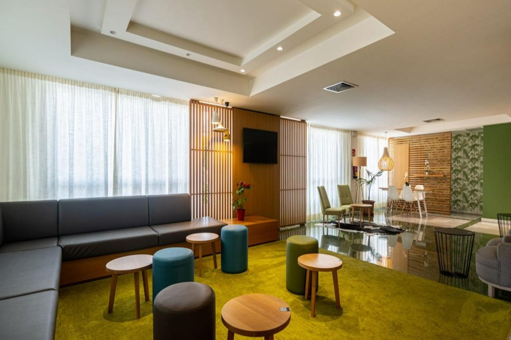 hotel thb niagara adults only