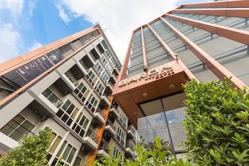 baron residence bangkok