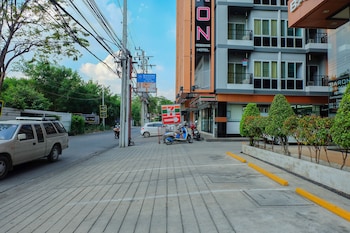 baron residence bangkok