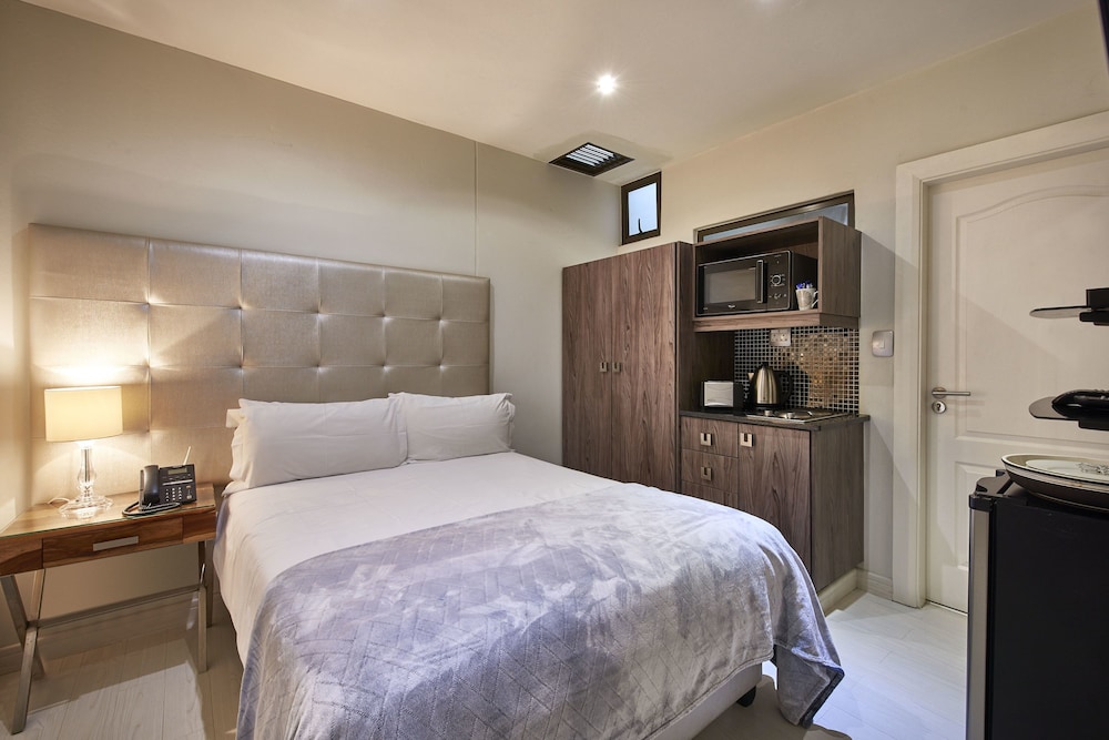 dynasty forest sandown accommodation