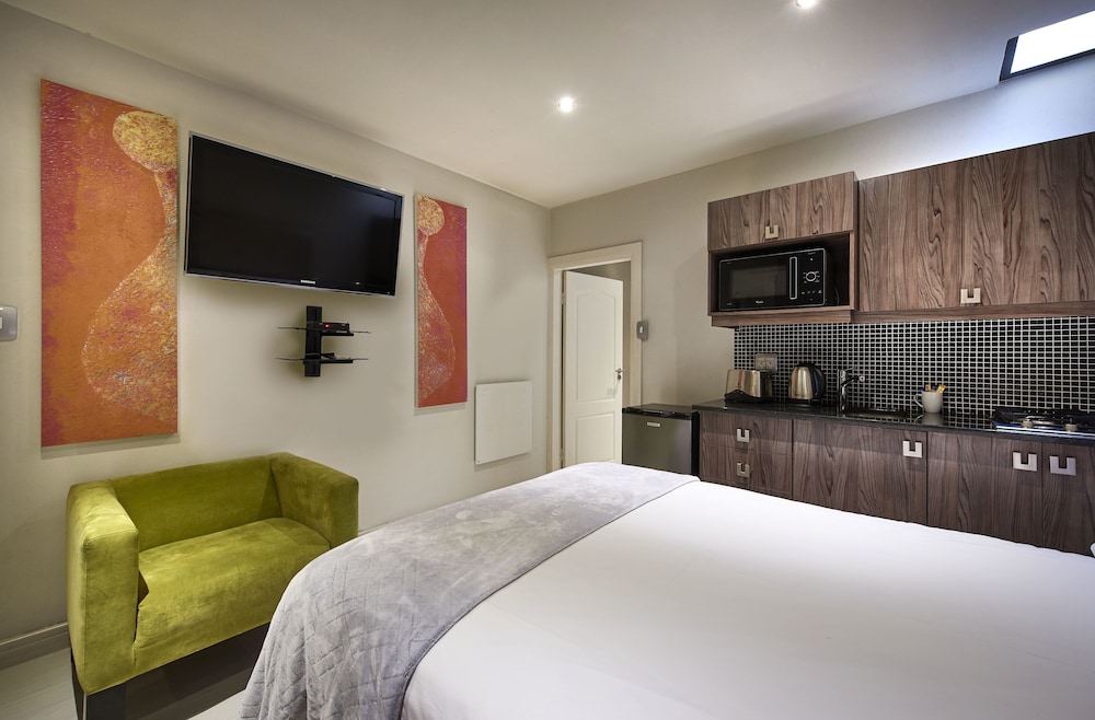 dynasty forest sandown accommodation