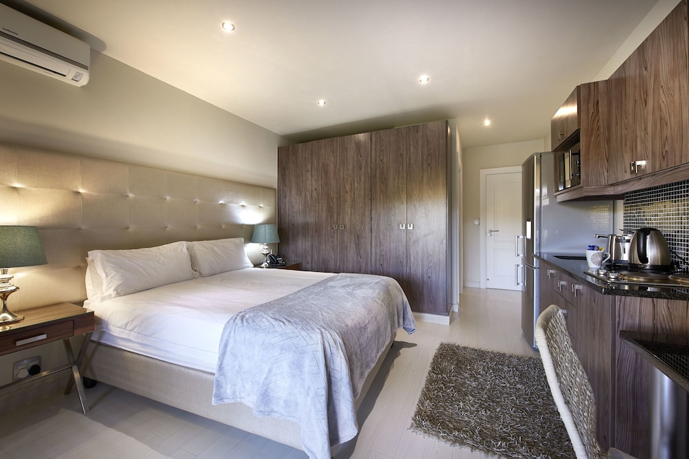 dynasty forest sandown accommodation