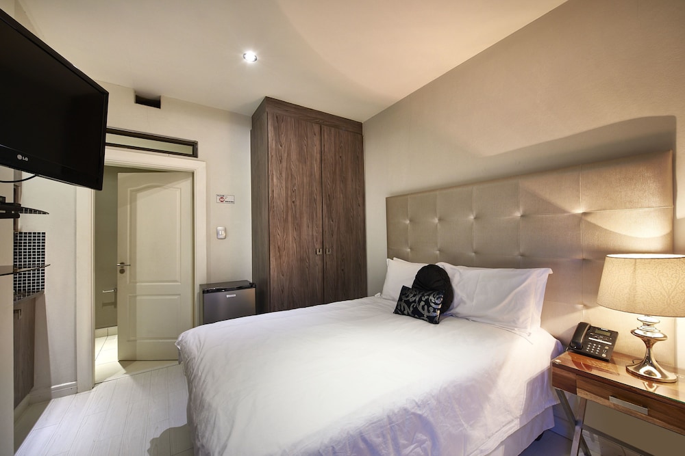 dynasty forest sandown accommodation