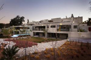 Dynasty Forest Sandown Accommodation,Sandton>>Johannesburg,4 star