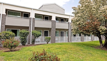 magnuson hotel virginia beach