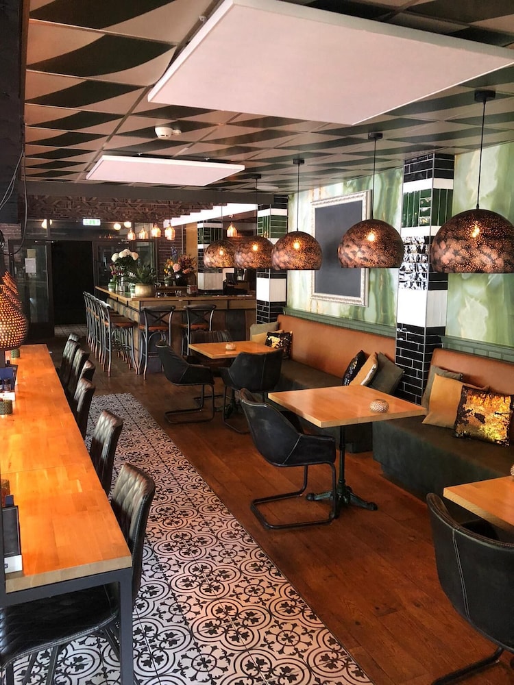 hotel de jonge heertjes