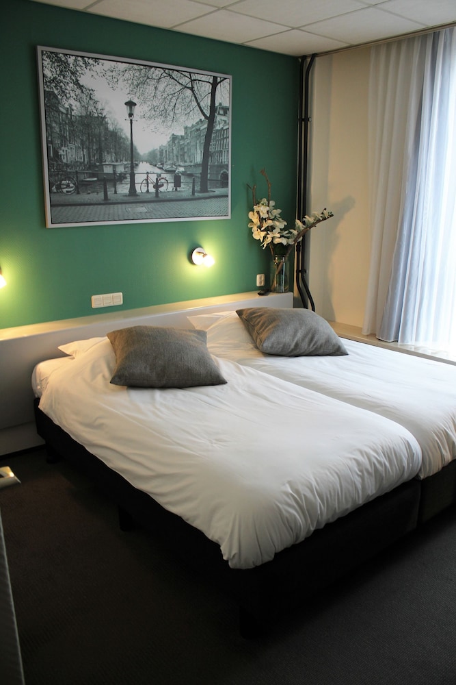 hotel de jonge heertjes