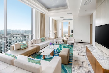 renaissance shanghai caohejing hotel