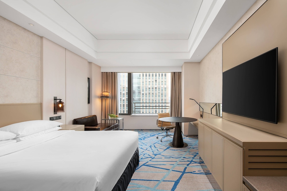 renaissance shanghai caohejing hotel