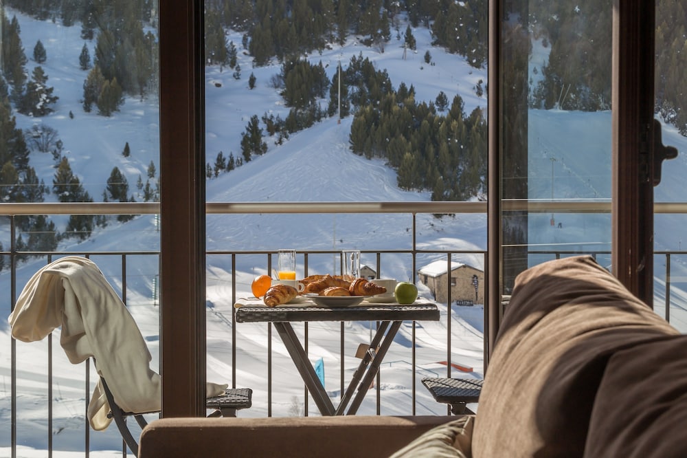 pierre and vacances andorra bordes denvalira