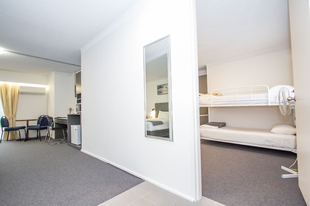 the select inn gosford