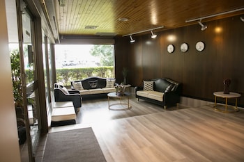 the select inn gosford