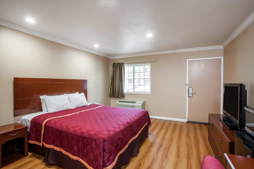travelodge by wyndham ontario