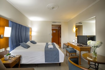 anastasia beach hotel