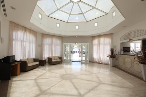 anastasia beach hotel