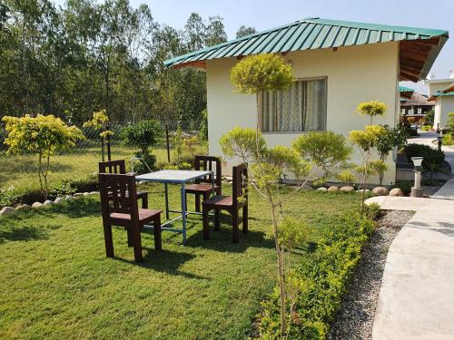 the tiger claw resort