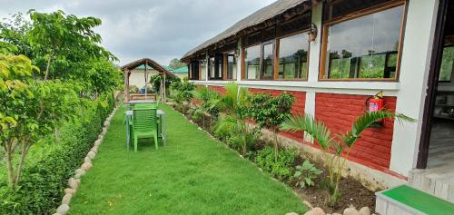 the tiger claw resort