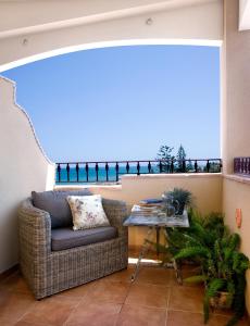 denia