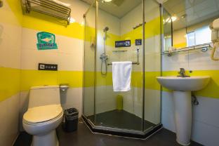 7days inn nanchang railway central station