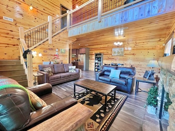south side serenity 2 bedroom cabin by redawning